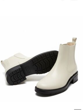 EVERLANE The Modern Utility Chelsea Boot White Leather Lug Sole Size 7